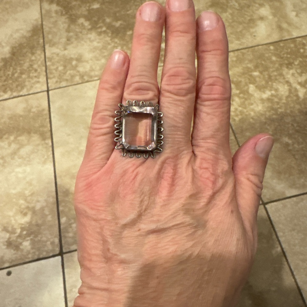 Rose quartz size 7 ring